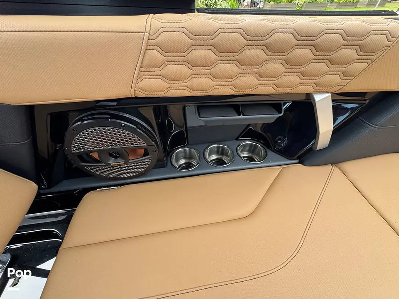 Slide: The Image of Mastercraft XT23 (Only 21hrs Ashley Kidd Edition) 2024 - 16541145