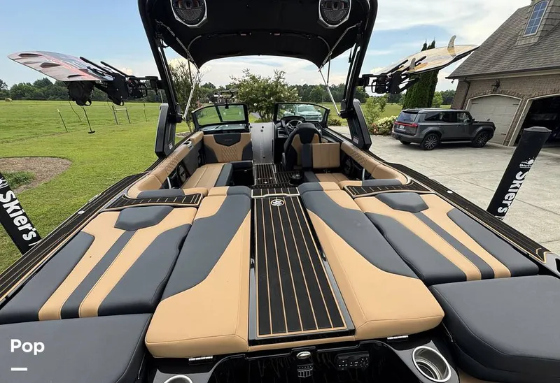Slide: The Image of Mastercraft XT23 (Only 21hrs Ashley Kidd Edition) 2024 - 16541163