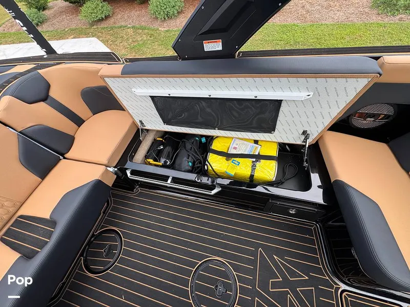Slide: The Image of Mastercraft XT23 (Only 21hrs Ashley Kidd Edition) 2024 - 16541123