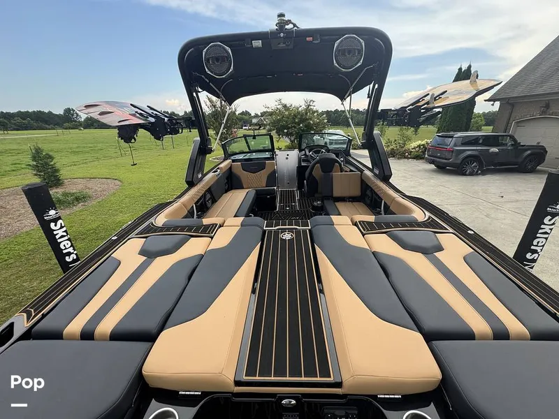 Slide: The Image of Mastercraft XT23 (Only 21hrs Ashley Kidd Edition) 2024 - 16541068