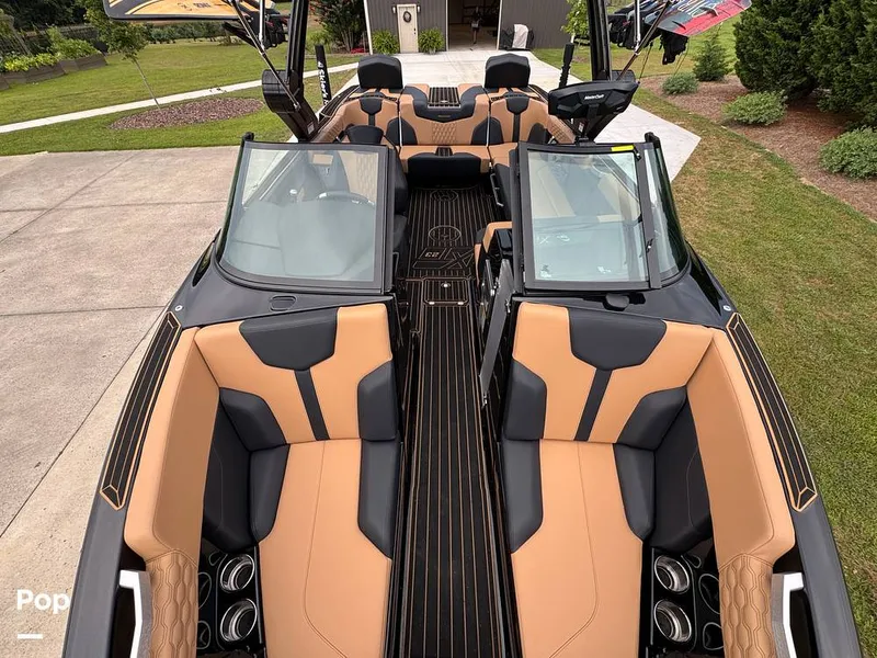 Slide: The Image of Mastercraft XT23 (Only 21hrs Ashley Kidd Edition) 2024 - 16541101
