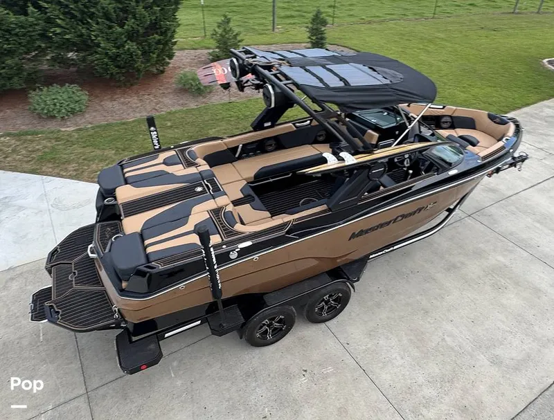 Slide: The Image of Mastercraft XT23 (Only 21hrs Ashley Kidd Edition) 2024 - 16541086