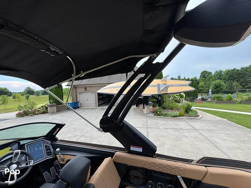 Slide: The Image of Mastercraft XT23 (Only 21hrs Ashley Kidd Edition) 2024 - 16541109