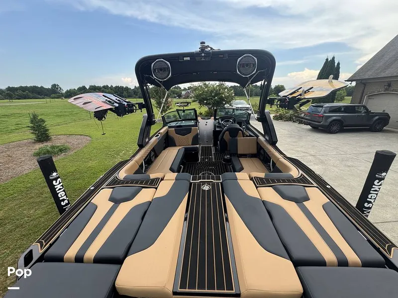 Slide: The Image of Mastercraft XT23 (Only 21hrs Ashley Kidd Edition) 2024 - 16541064