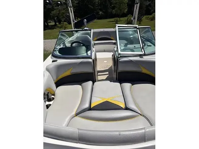 Slide: The Image of MB Sports F21 Tomcat 2013 - 16502500