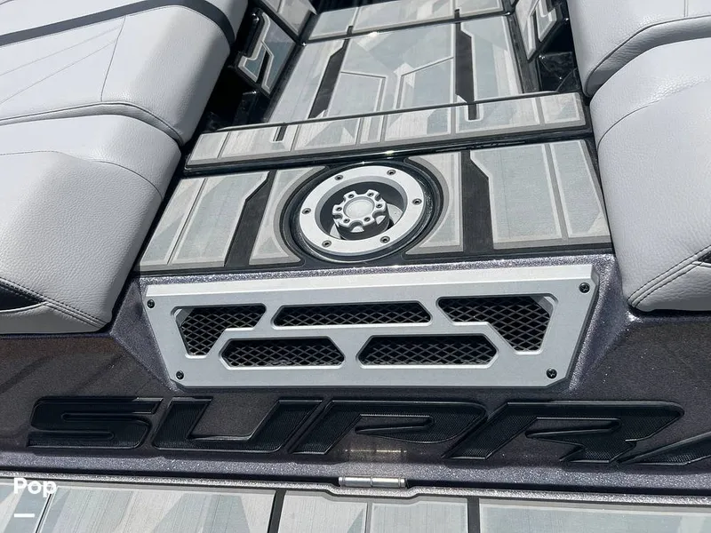 Slide: The Image of Supra SL 575 Raptor 2022 - 16517560