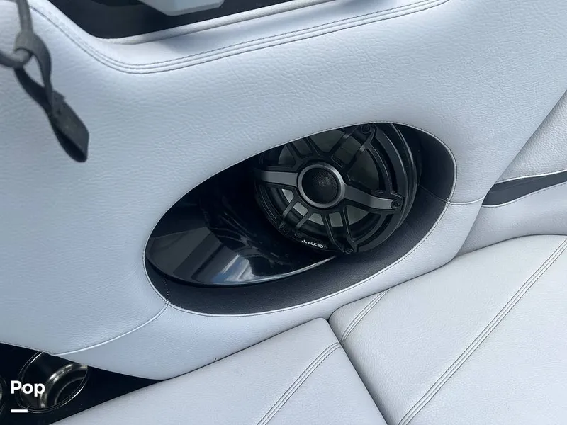 Slide: The Image of Supra SL 575 Raptor 2022 - 16517543