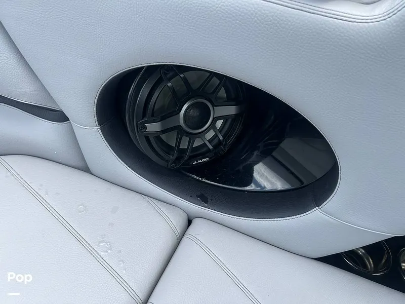 Slide: The Image of Supra SL 575 Raptor 2022 - 16517545