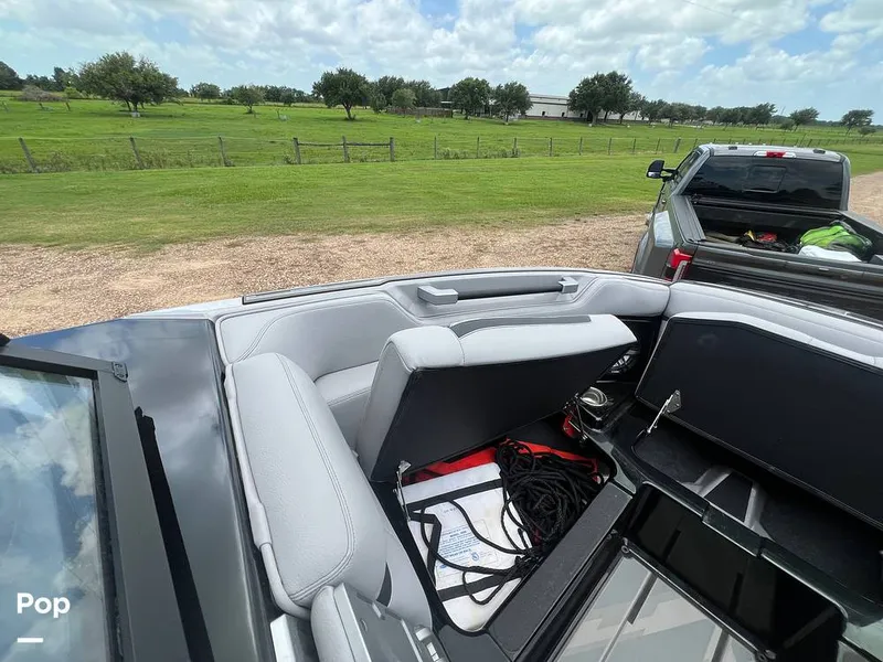 Slide: The Image of Supra SL 575 Raptor 2022 - 16517508