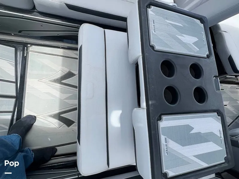 Slide: The Image of Supra SL 575 Raptor 2022 - 16517494