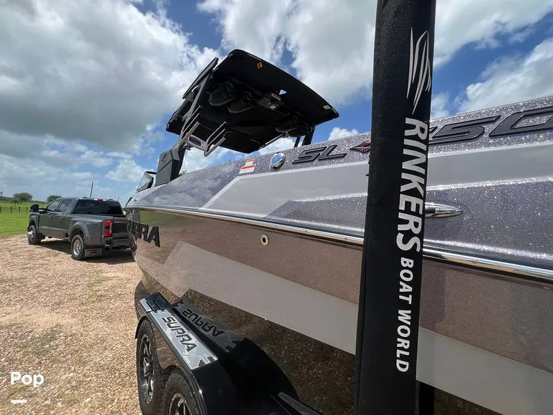 Slide: The Image of Supra SL 575 Raptor 2022 - 16517563
