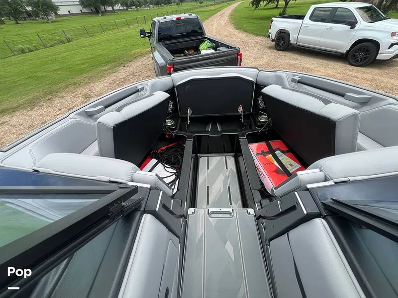 Slide: The Image of Supra SL 575 Raptor 2022 - 16517506