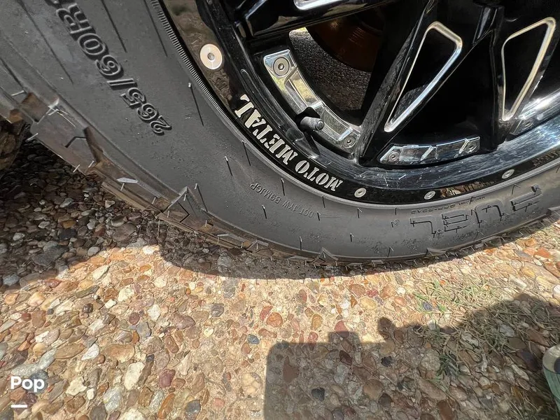 Slide: The Image of Supra SL 575 Raptor 2022 - 16517571