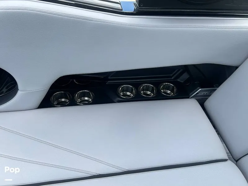 Slide: The Image of Supra SL 575 Raptor 2022 - 16517546