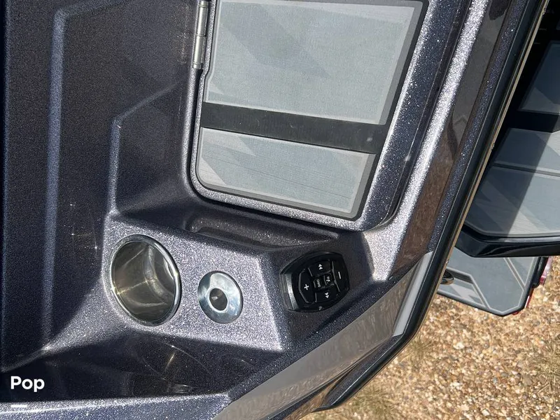 Slide: The Image of Supra SL 575 Raptor 2022 - 16517558