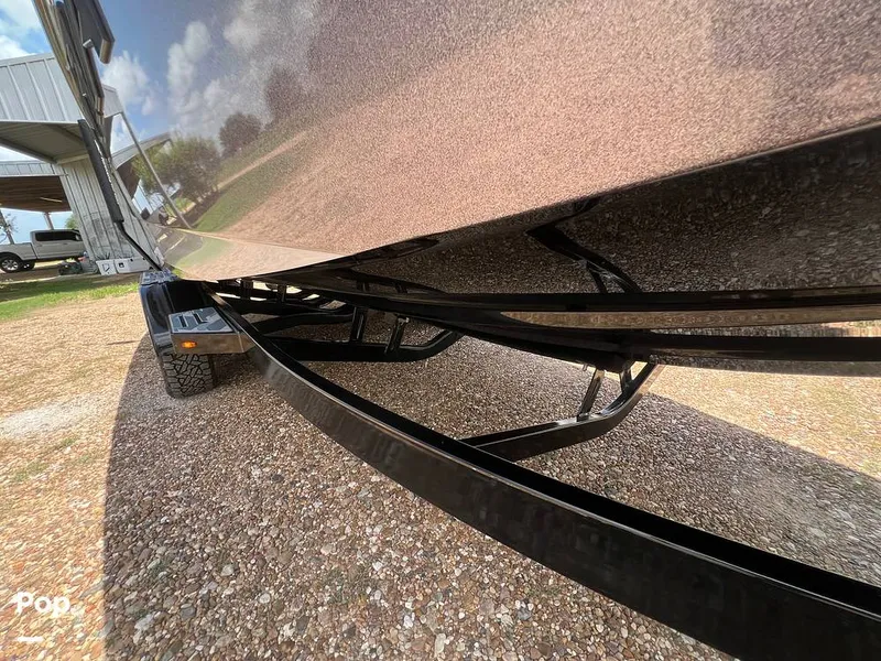 Slide: The Image of Supra SL 575 Raptor 2022 - 16517586
