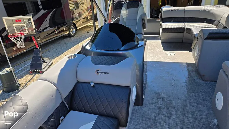 Slide: The Image of Massimo 21LTD 2024 - 16506408