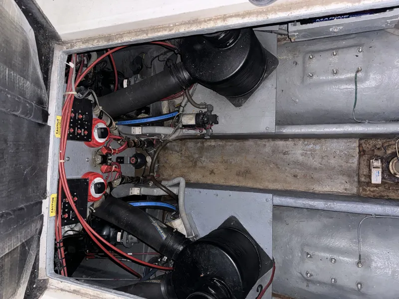 Slide: The Image of Sea Ray 340 SEDANBRIDGE 1987 - 13