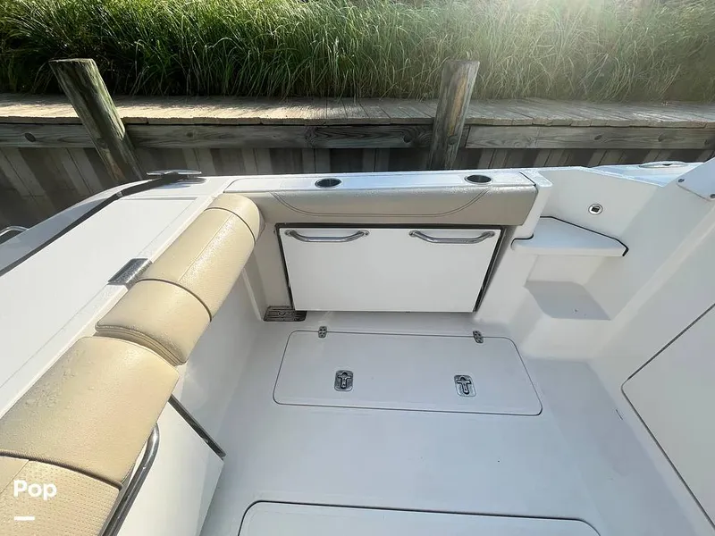 Slide: The Image of Fold Down Seats - 16612300