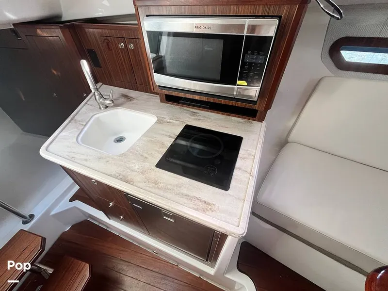 Slide: The Image of Sink - Galley - 16612327