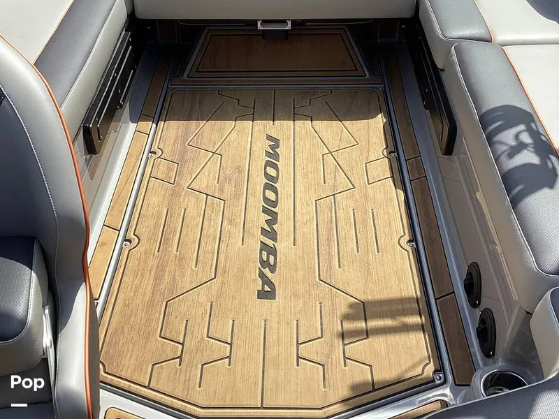 Slide: The Image of Moomba max 2022 - 16527037