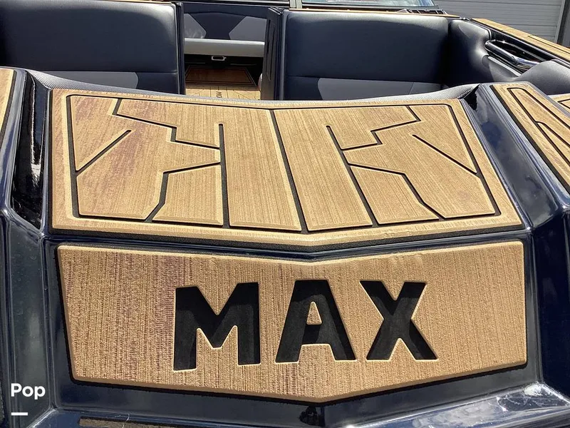 Slide: The Image of Moomba max 2022 - 16527044