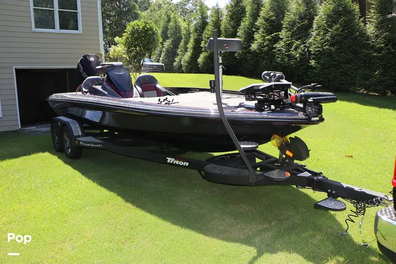 The Image of Triton 20XP Patriot 2024 - 16585306