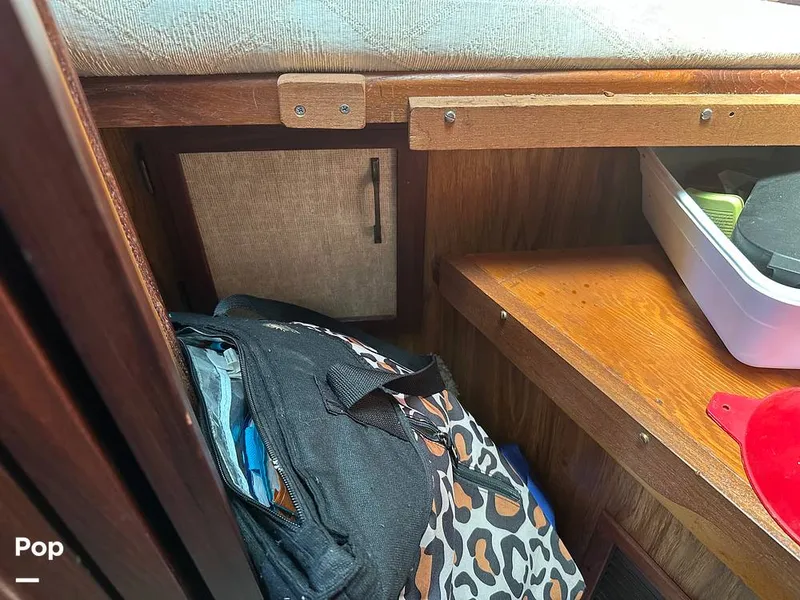 Slide: The Image of Carver Yachts 3607 Aft Cabin 1982 - 16540418