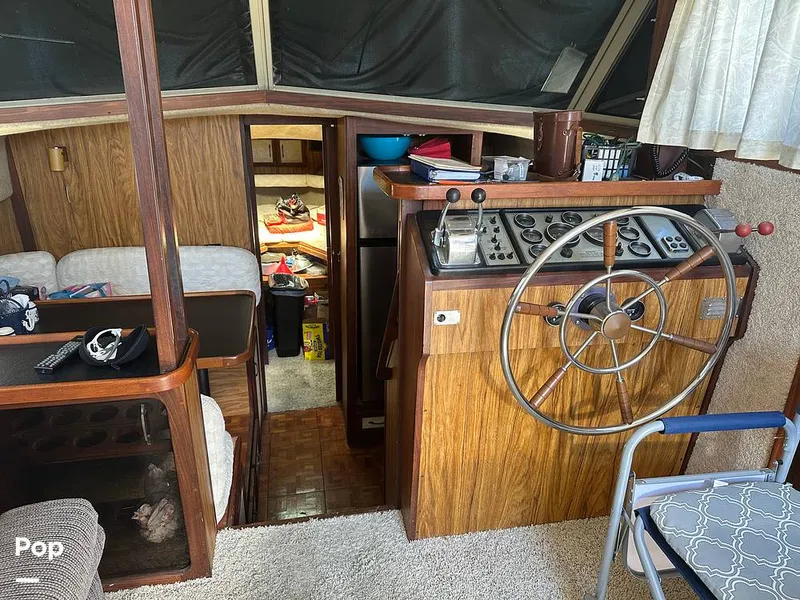 Slide: The Image of Carver Yachts 3607 Aft Cabin 1982 - 16540419