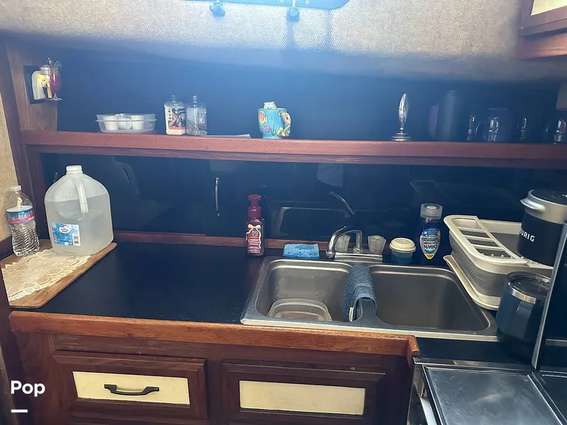 Slide: The Image of Carver Yachts 3607 Aft Cabin 1982 - 16540426