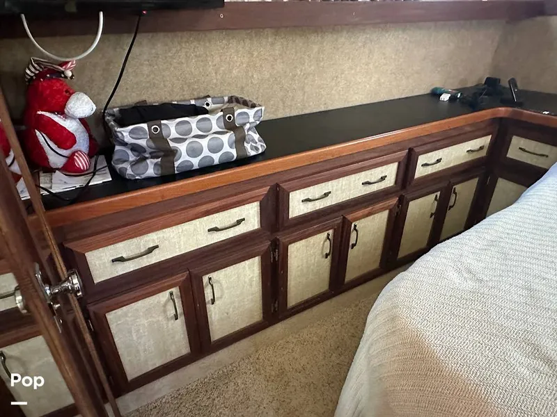 Slide: The Image of Carver Yachts 3607 Aft Cabin 1982 - 16540312