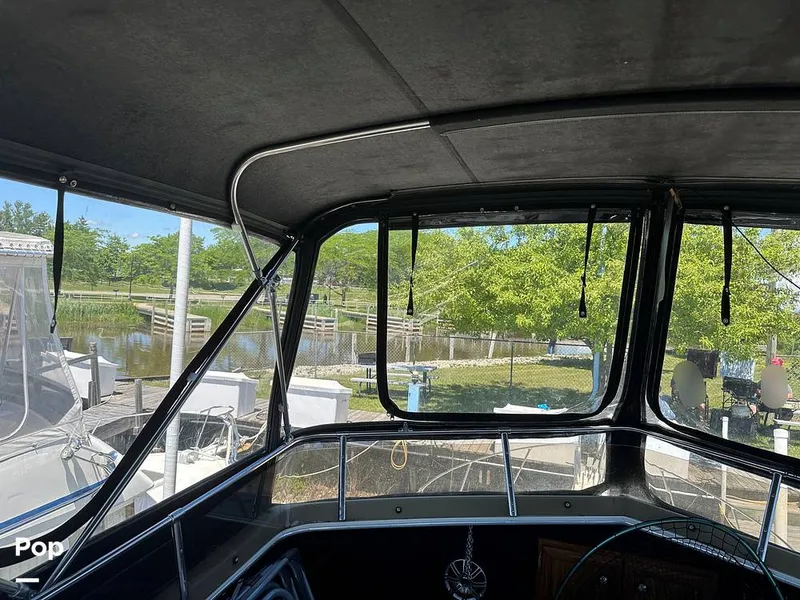 Slide: The Image of Carver Yachts 3607 Aft Cabin 1982 - 16539965