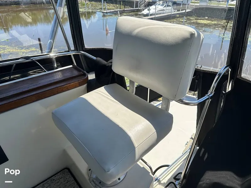 Slide: The Image of Carver Yachts 3607 Aft Cabin 1982 - 16539980