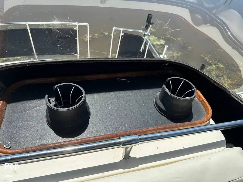Slide: The Image of Carver Yachts 3607 Aft Cabin 1982 - 16540307
