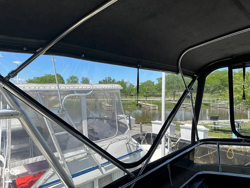 Slide: The Image of Carver Yachts 3607 Aft Cabin 1982 - 16539962