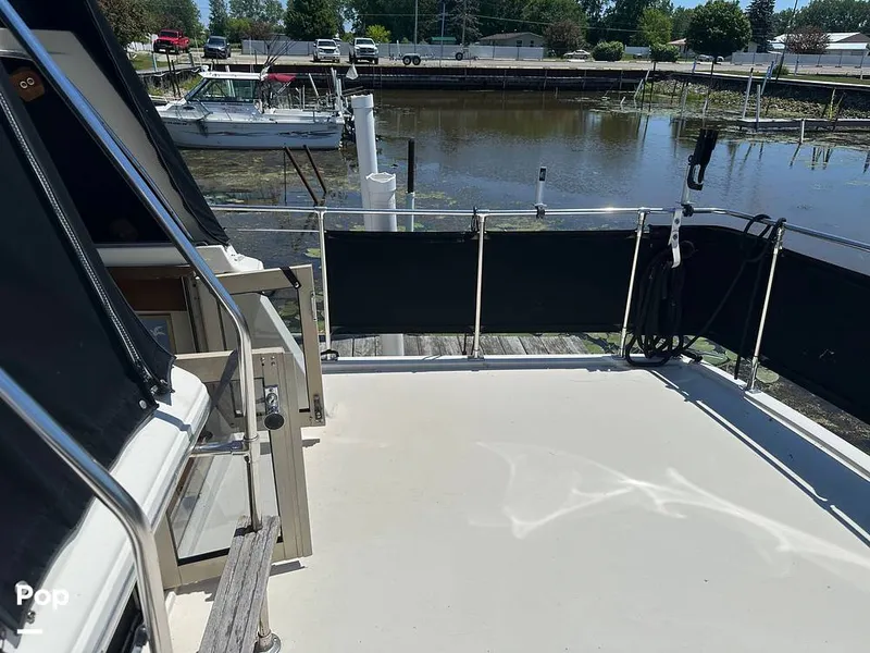 Slide: The Image of Carver Yachts 3607 Aft Cabin 1982 - 16539608