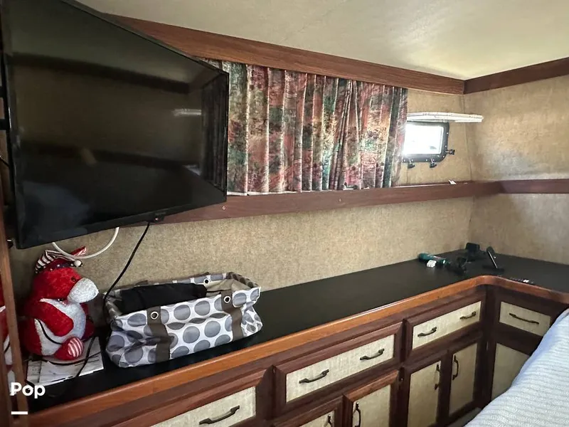 Slide: The Image of Carver Yachts 3607 Aft Cabin 1982 - 16540311
