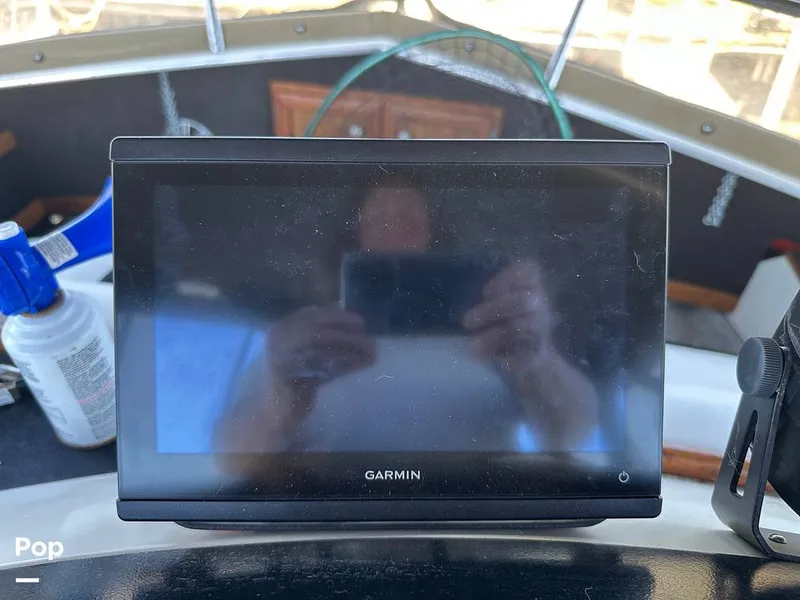 Slide: The Image of Carver Yachts 3607 Aft Cabin 1982 - 16540304
