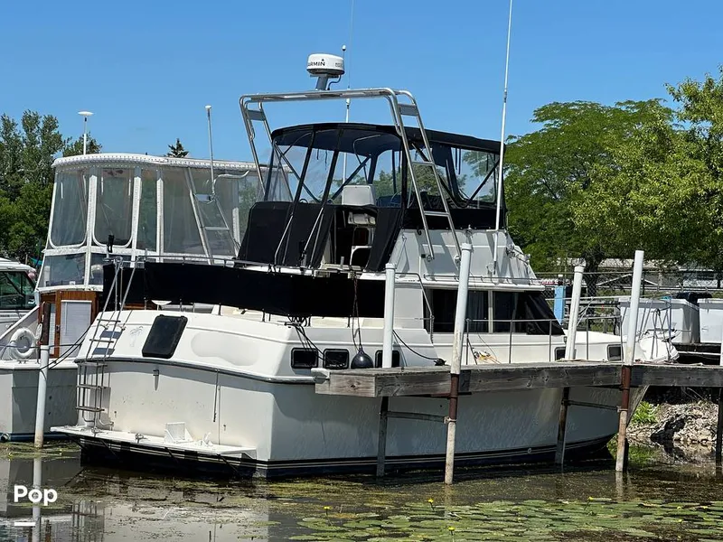 Slide: The Image of Carver Yachts 3607 Aft Cabin 1982 - 16539573