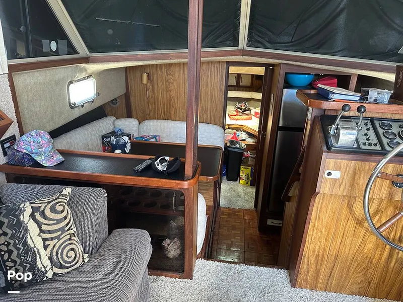 Slide: The Image of Carver Yachts 3607 Aft Cabin 1982 - 16540374