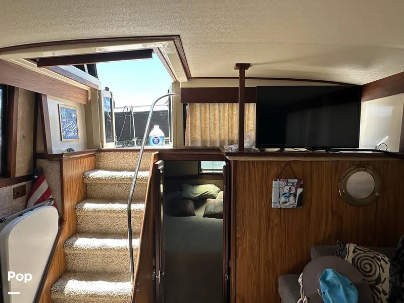 Slide: The Image of Carver Yachts 3607 Aft Cabin 1982 - 16540346