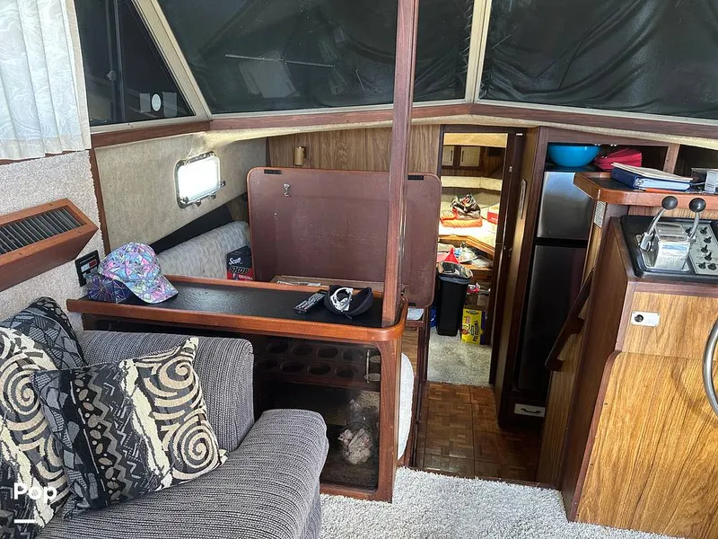 Slide: The Image of Carver Yachts 3607 Aft Cabin 1982 - 16540396