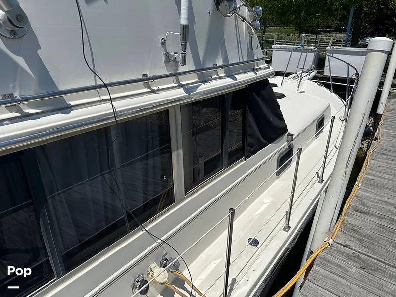 Slide: The Image of Carver Yachts 3607 Aft Cabin 1982 - 16539601