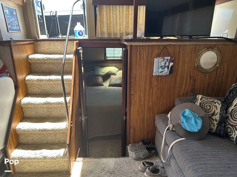 Slide: The Image of Carver Yachts 3607 Aft Cabin 1982 - 16540395