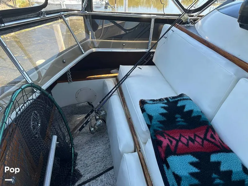 Slide: The Image of Carver Yachts 3607 Aft Cabin 1982 - 16539973