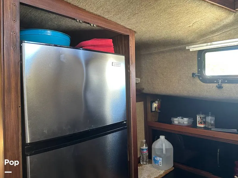 Slide: The Image of Carver Yachts 3607 Aft Cabin 1982 - 16540422