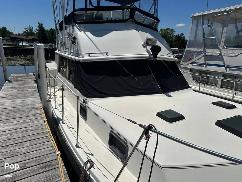 Slide: The Image of Carver Yachts 3607 Aft Cabin 1982 - 16539570