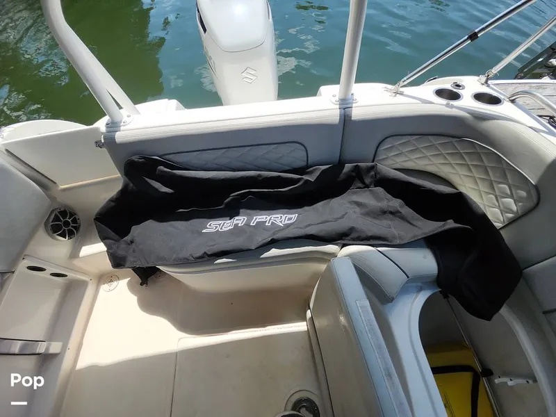 Slide: The Image of Sea Pro Citation 2400 2021 - 16515998
