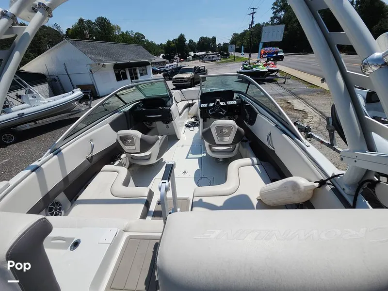 Slide: The Image of Crownline Boats 220 SS Surf 2024 - 16649419