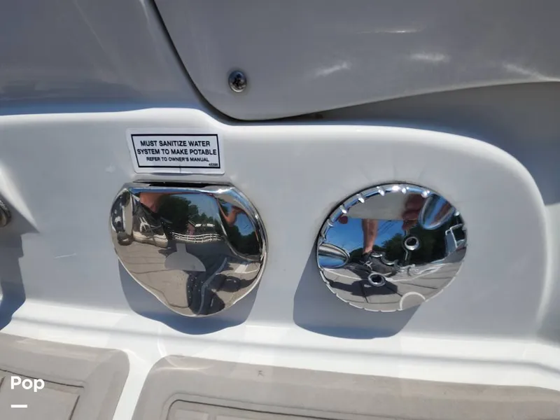 Slide: The Image of Crownline Boats 220 SS Surf 2024 - 16649456